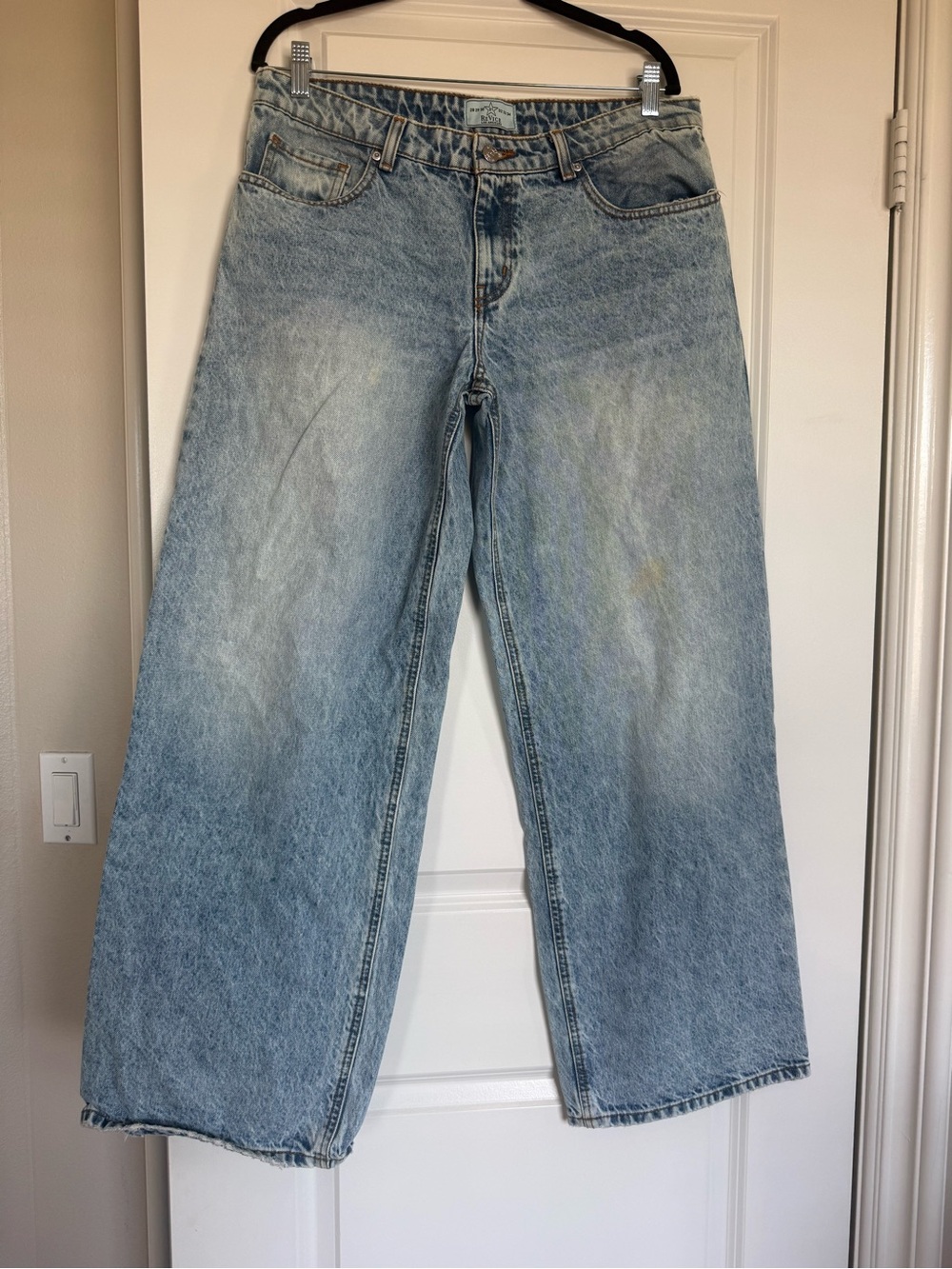 REVICE TLC Jeans - Picture 6 of 9